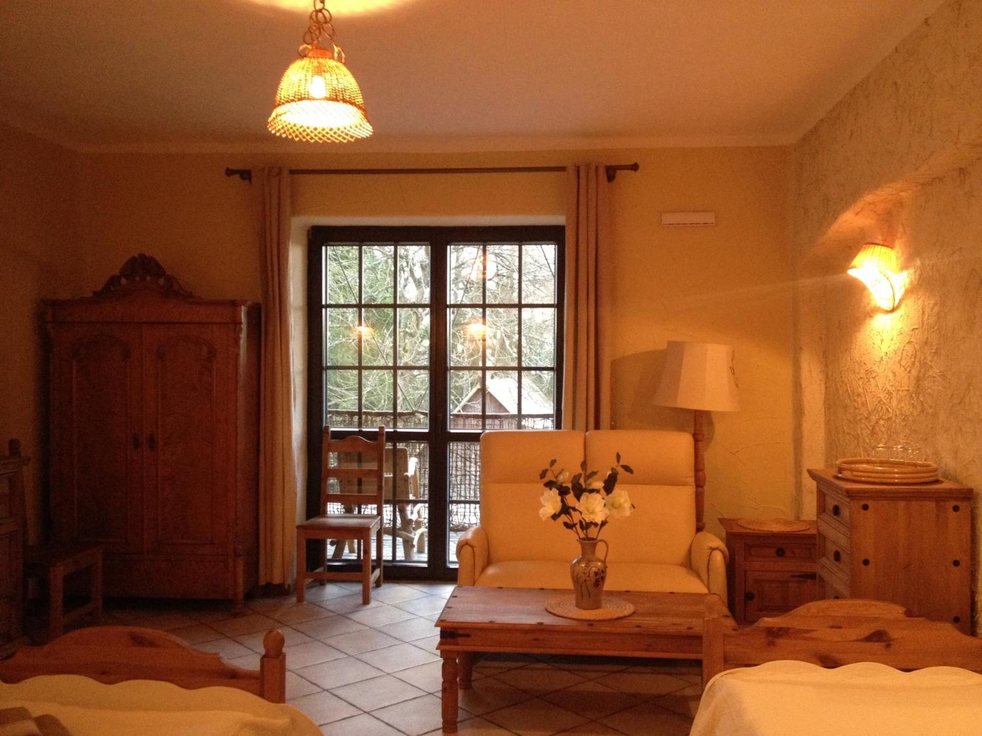 Galindia Refugia Otel Iznota Dış mekan fotoğraf
